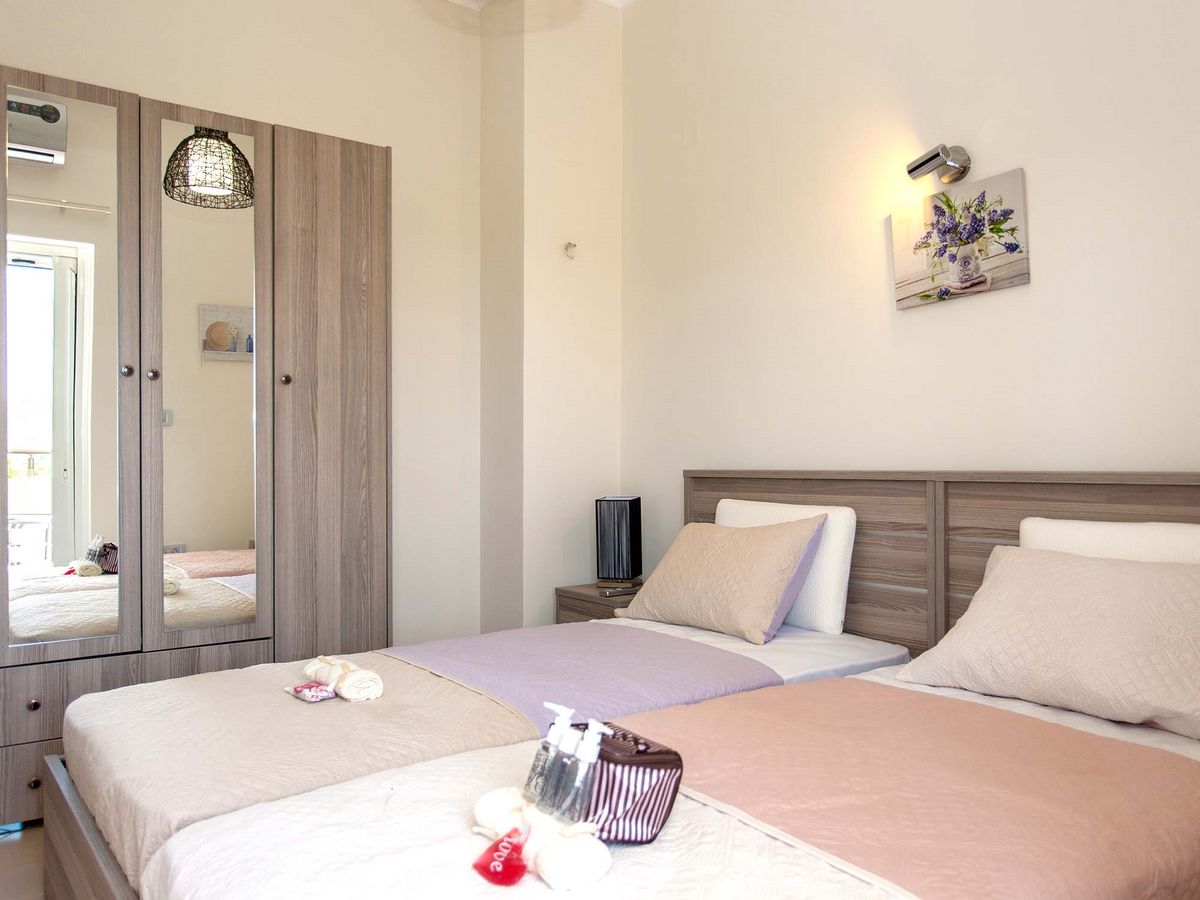 chania-platanias-villa-green-orange-villa-organic-farm-apartment2_08 safe-holidays-greece