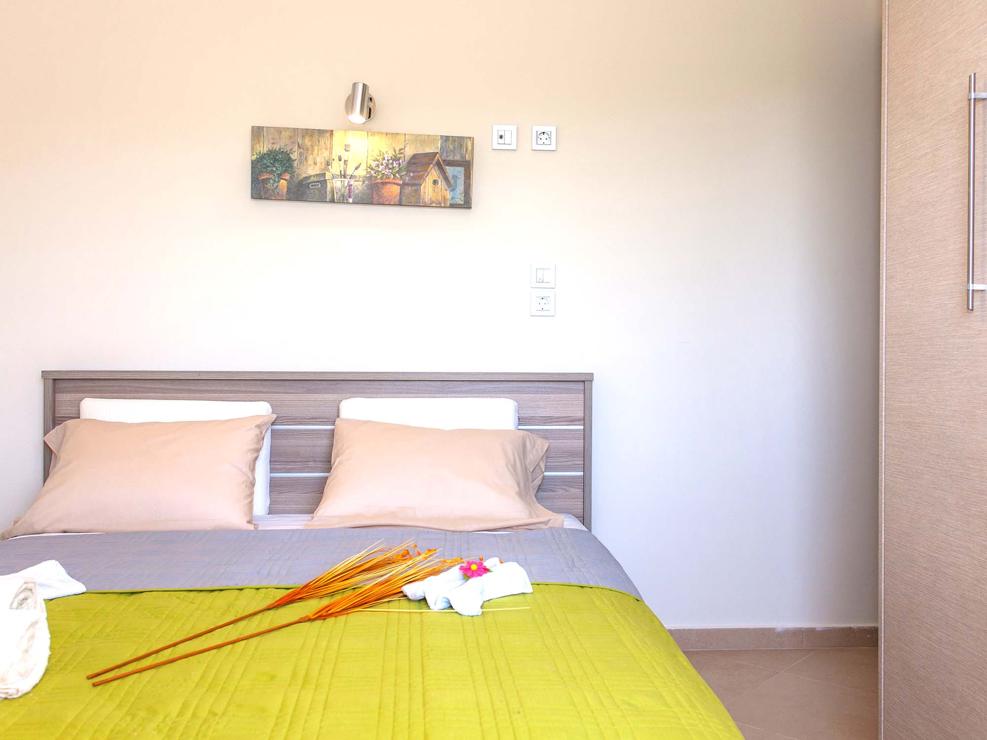 Safe chania-vacation-rentals-villa-green-orange-apartment2_11